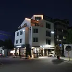 Ohana Guesthouse